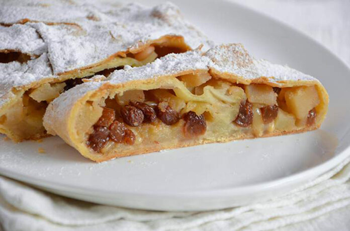 Apfelstrudel