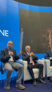 25b772c2-8098-418c-a104-300bcafb0502