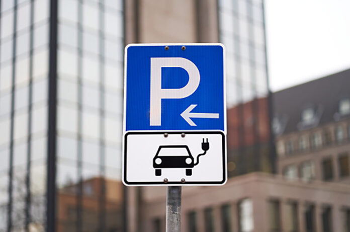 parcheggio-auto-elettriche