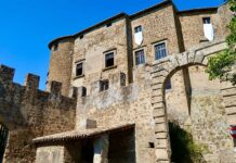 Castello di Montecalvello-facciata