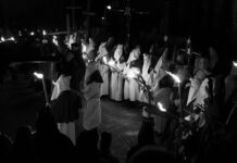 Il Cristo morto e gli Incappucciati in processione a Orte, silenzio e commozione