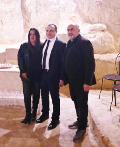 48e4d363-0313-4226-a099-35589675a76b