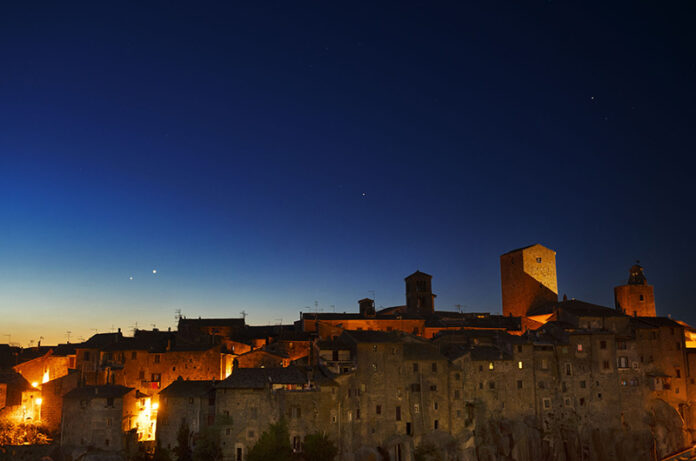 Allineamento-Venere-Giove-Marte-Saturno1.jpg vitorcchiano foto di marco meniero