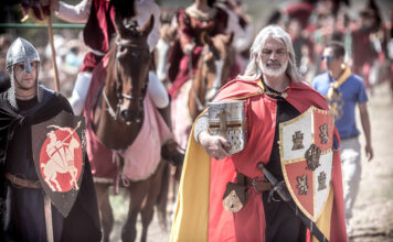 Rievocazione storica delle Contrade e Palio dell’Anello (3)