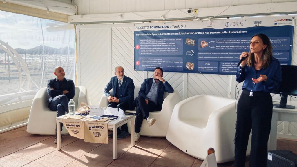 Un momento dell'incontro (2)