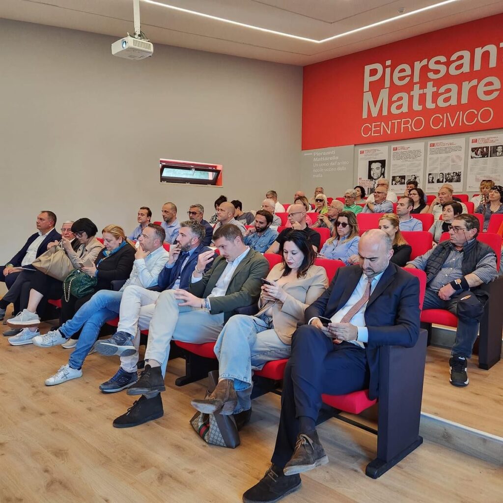 il pubblico all'evento sul cibo a capranica