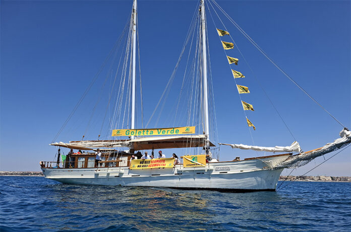 Blitz Goletta Verde No Ecomostri No Ecomafie