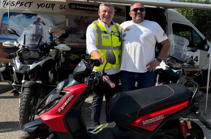 Massimo Rempicci con il pilota vetrallese Francesco Puocci