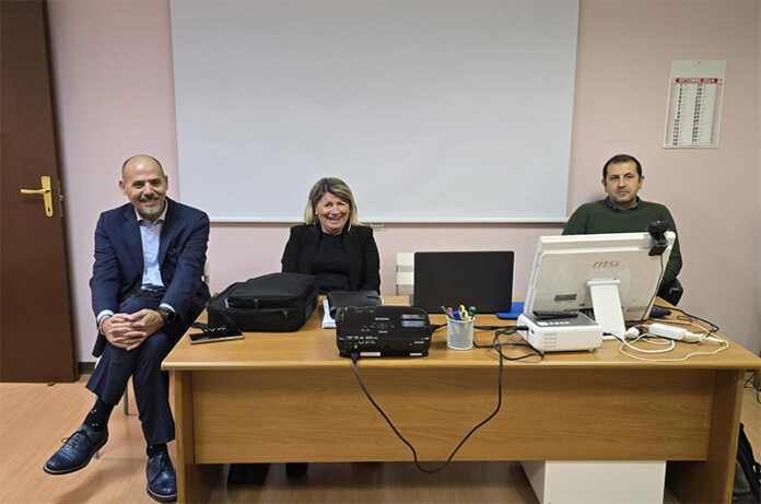 Lupidi, Mochi, Fanelli