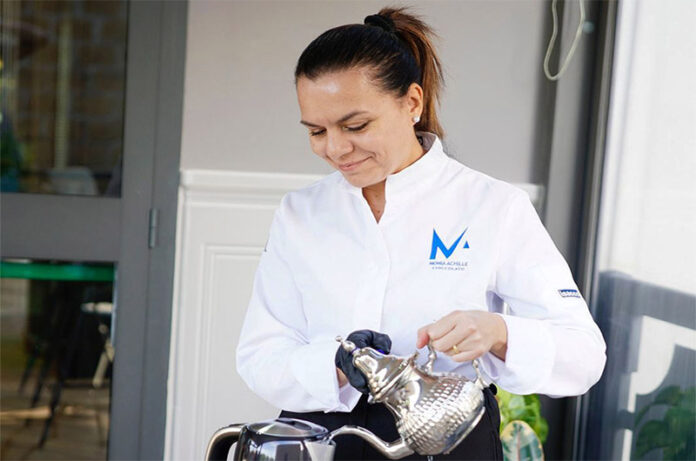 Monia Achille-regina del tè