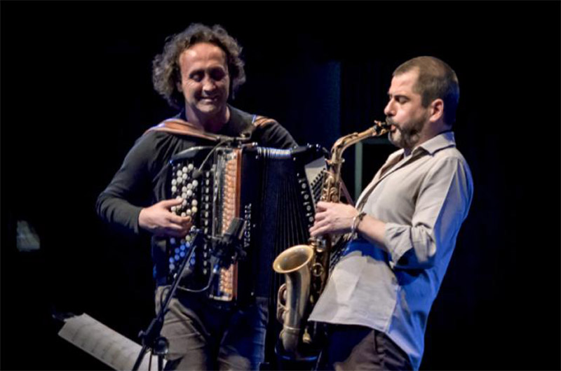 il sax di Rosario Giuliani e la fisarmonica di Luciano Biondini