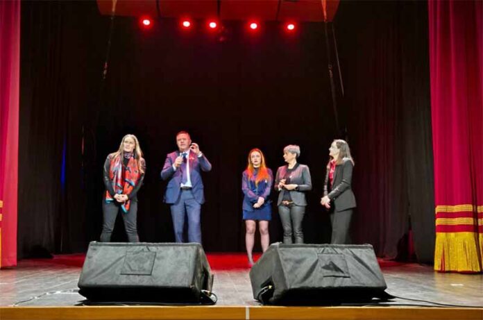 Tarquinia contro la violenza sulle donne_teatro-comunale-Rossella-Falk