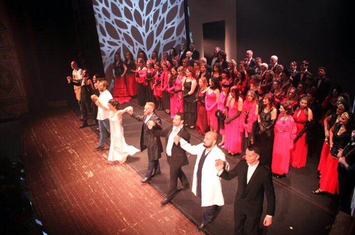 Traviata22SalutoCast Traviata22SalutoCast