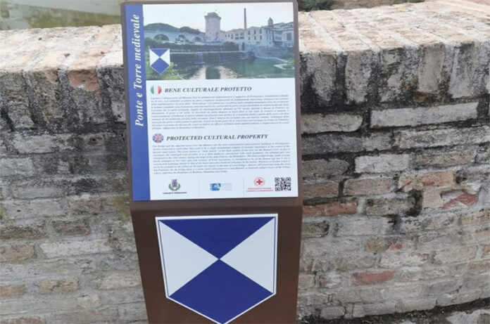 Basilica Concattedrale Santo Sepolcro di Acquapendente-scudo blu