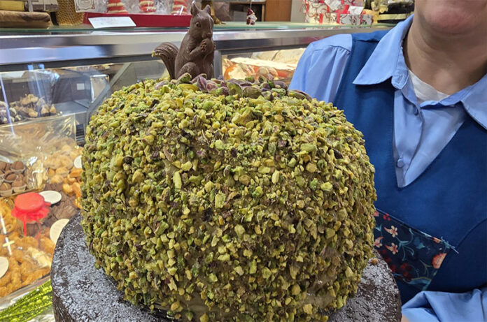 Panettone al Pistacchio della Pasticceria Primavera Panettone al Pistacchio della Pasticceria Primavera