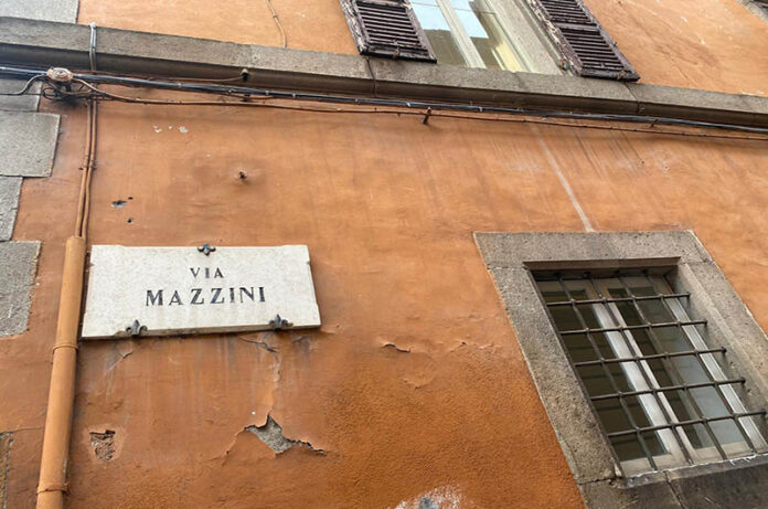 via Mazzini - VT