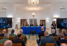 Foto 1 Un momento della presentazione dell'orologio Wyler Vetta