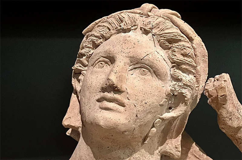 Libertà, bellezza e dignità delle donne etrusche