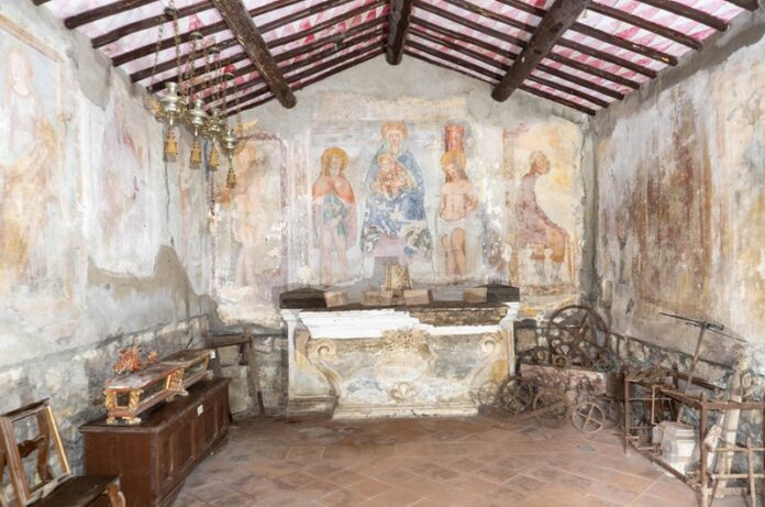 la piccola chiesa di san rocco a roccalvecce cover @luciano pasquini