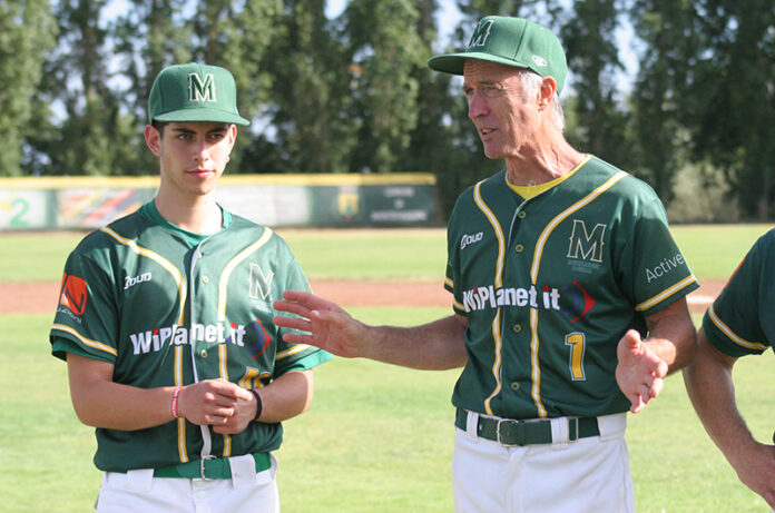 Il Manager Pietro Carletti da le ultime disposizioni Il Manager Pietro Carletti da le ultime disposizioni