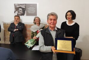 Foto inaugurazione - Consegna della targa dedicata a Danilo Baroni