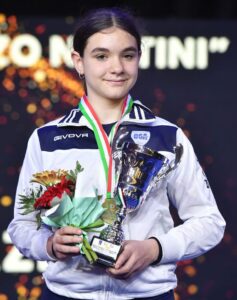 aurora busti.jpg fioretto ragazze