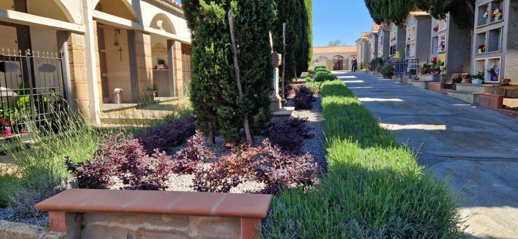 Alcuni degli interventi effettuati al cimitero “San Lorenzo” (2)