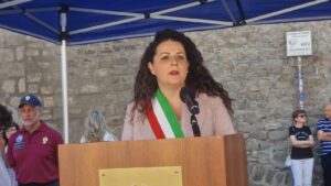 c766a54e-57df-4692-8b36-9edfa33f7ab1