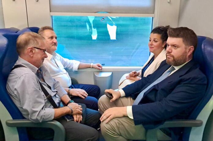 Enrico Panunzi sul treno regionale veloce