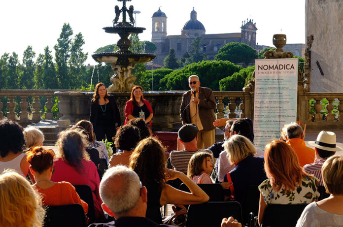 L'inaugurazione del Festival, l'Assessore alla Cultura Alfonso Antoniozzi L'inaugurazione del Festival, l'Assessore alla Cultura Alfonso Antoniozzi
