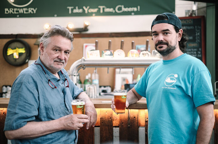 Barry Deeks e Conor Gallagher Deeks _ Hilltop Brewery