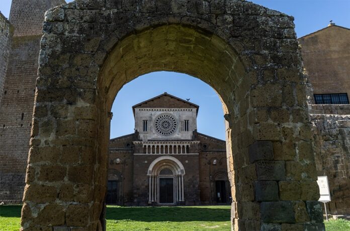 Chiesa di San Pietro a Tuscania Domenica al Museo