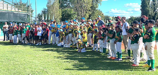 Le squadre alla premiazione1