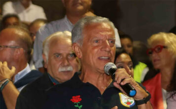 Massimo Mecarini, presidente del Sodalizio, ai Facchini: ” Il sudore si fa preghiera e ogni passo diventa promessa mantenuta a Santa Rosa”