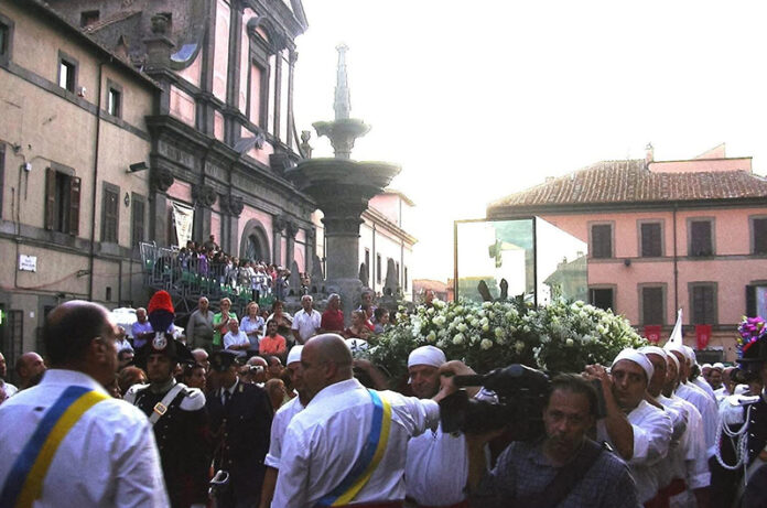 Processione di Santa Rosa