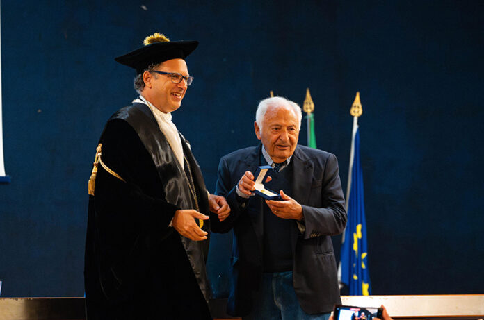 5e34e4ac-ea1b-25bc-8f07-8ac52ea00980