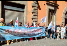 FOTO NON CE LA BEVIAMO