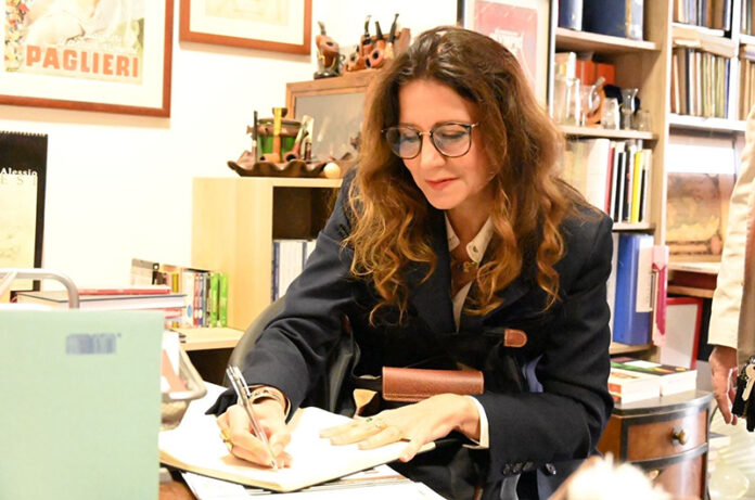 d836bc88-c5a0-4fcf-b61d-47b061fba0d0 d836bc88-c5a0-4fcf-b61d-47b061fba0d0