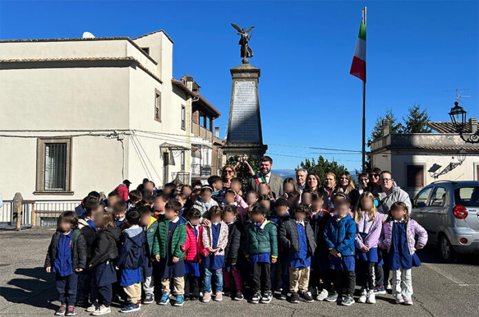 Bassano in Teverina-Giornata dell’Unità Nazionale e delle Forze Armate-alunni delle elementari