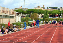 Gli studenti al campo di atletica di Tarquinia
