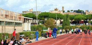 Gli studenti al campo di atletica di Tarquinia
