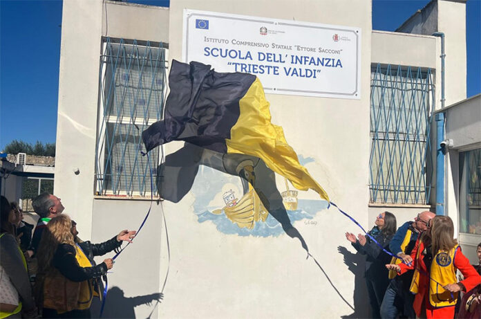 Inaugurazione nuova targa d’intitolazione alla scuola dell’infanzia 'Trieste Valdi' Inaugurazione nuova targa d’intitolazione alla scuola dell’infanzia 'Trieste Valdi'