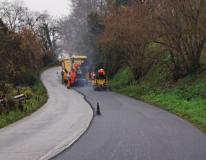 Asfaltatura sulla SP11 Vetrallese