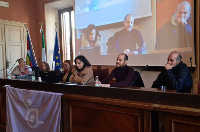 Ronciglione bandiera lilla