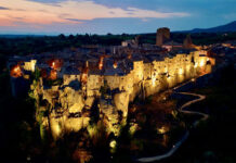 Friendly Village 2025, il Natale nel “Borgo Sospeso” di Vitorchiano: accensione dell’albero e inaugurazione delle iniziative fino al 6 gennaio VITORCHIANO_RUPE