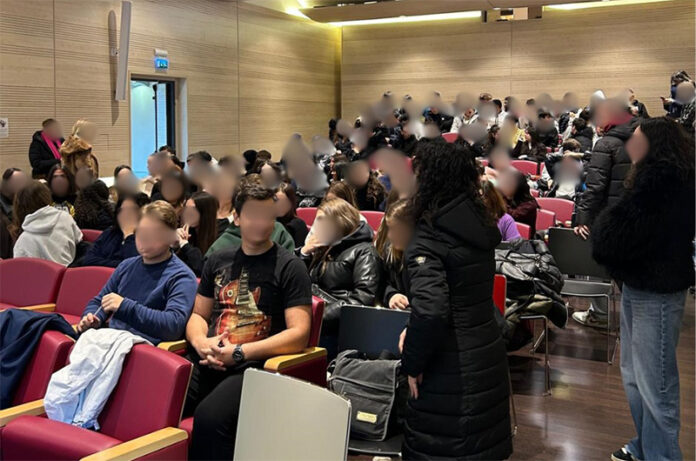 centinaia di studenti al Centro Culturale Valle Faul