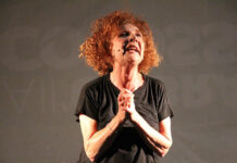 FOTO DI SCENA SPETTACOLO CINZIA LEONE.jpg 4