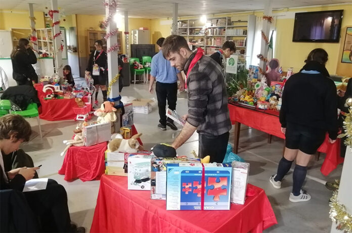 istituto cardarelli-giocattoli per semi di pace istituto cardarelli-giocattoli per semi di pace