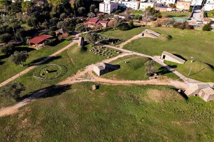 lavori alle porte delle tombe dipinte - Tarquinia