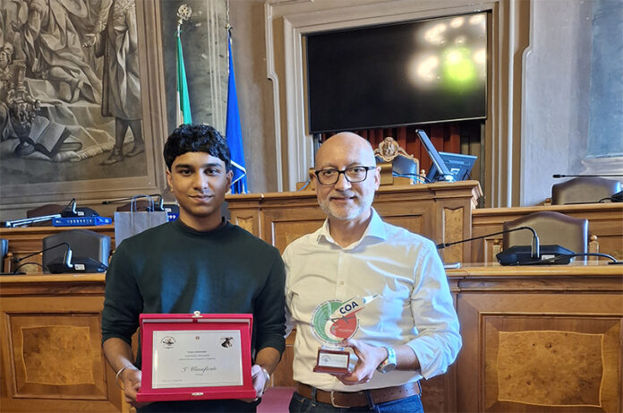 Balwinder Singh con il professor Gian Luca Manfredi